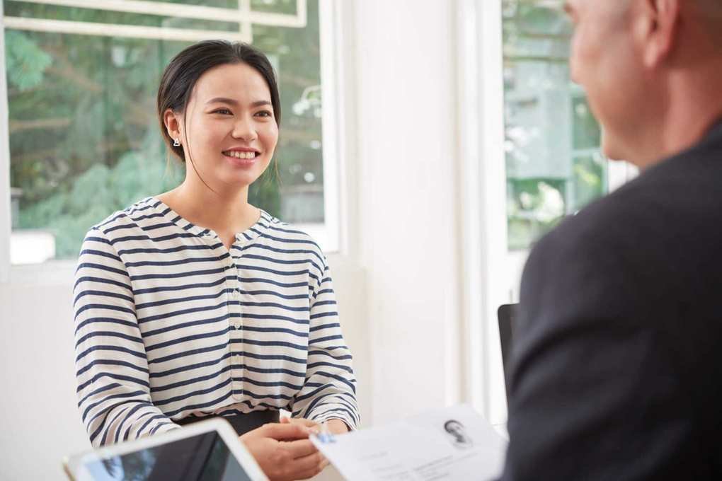 Tips for Landing a Good First Job After College Interviews