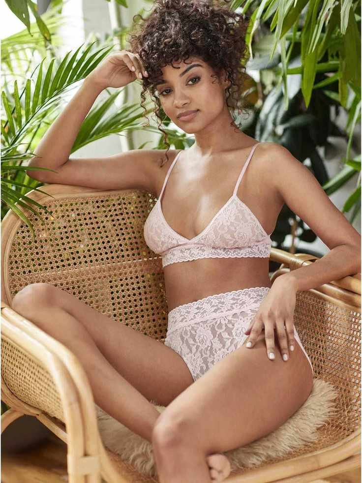 Discovering the Allure of Sheer Bralettes: Style Meets Comfort