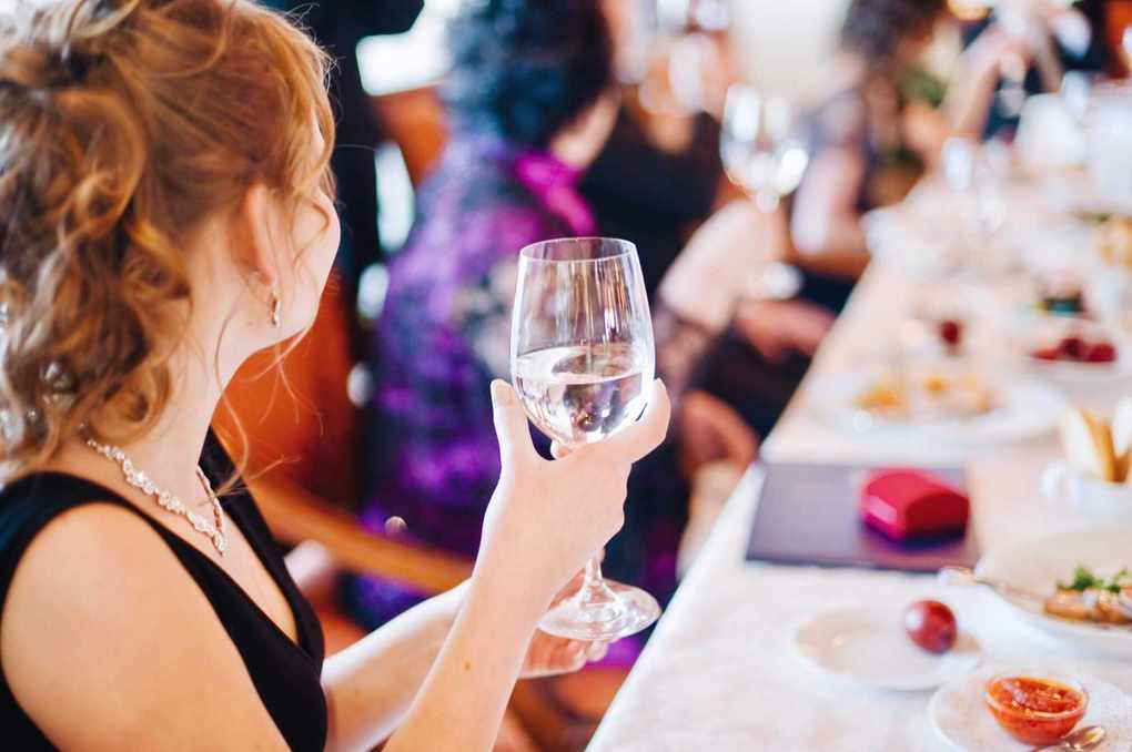 Engage in Investment Talks with Confidence at Social Gatherings
