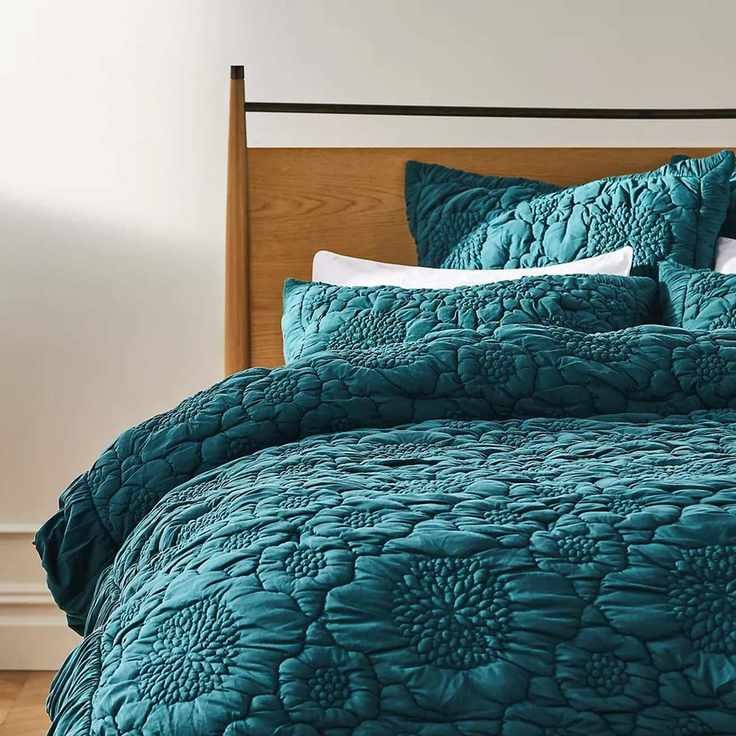 Dahlia Cotton Jersey Floral Quilt