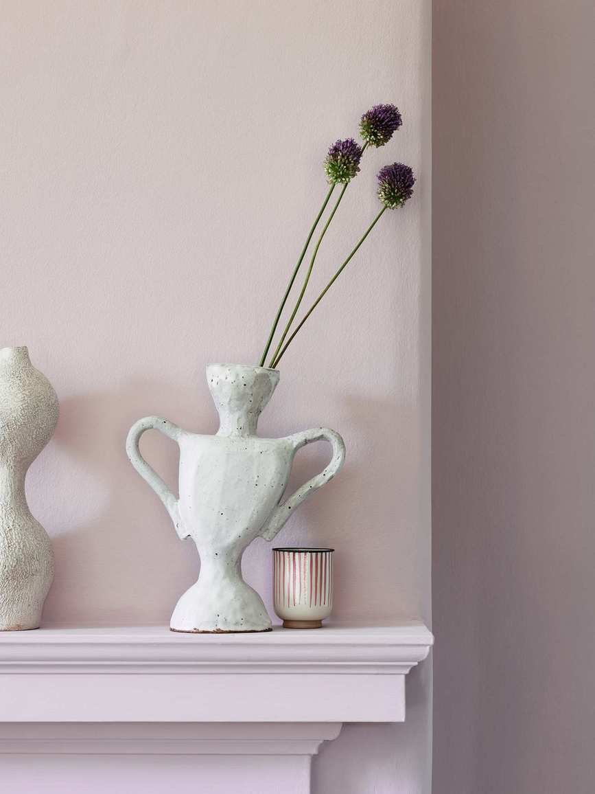 Pink walls and fireplace by Dulux