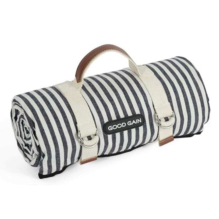 Good Gain weatherproof picnic blanket at Amazon