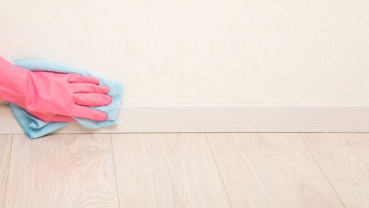 Effective Techniques for Cleaning Baseboards: Dusty, Greasy, or Painted