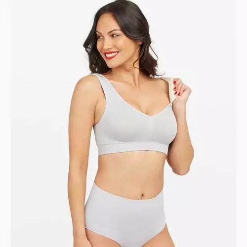 Find the Best Bra to Minimize Back Fat: Pro Insights