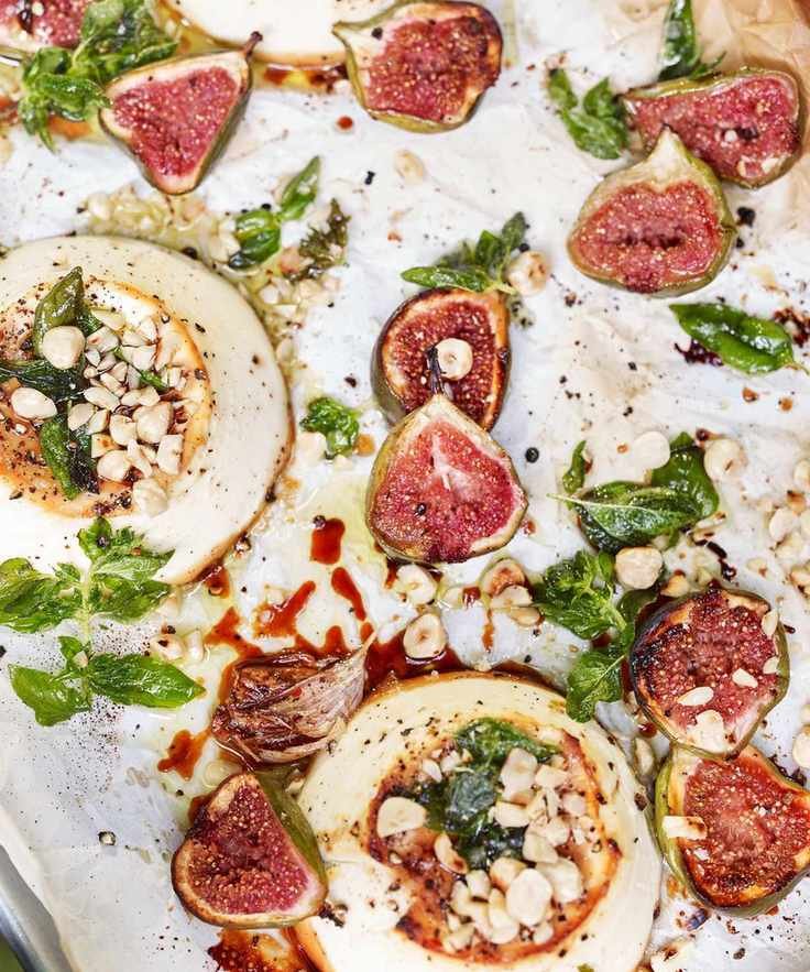 Baked ricotta with honey and figs