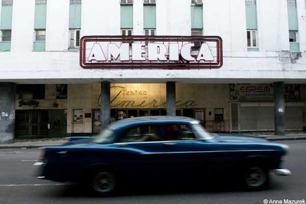 Photo Guide to Havana: Teatro America