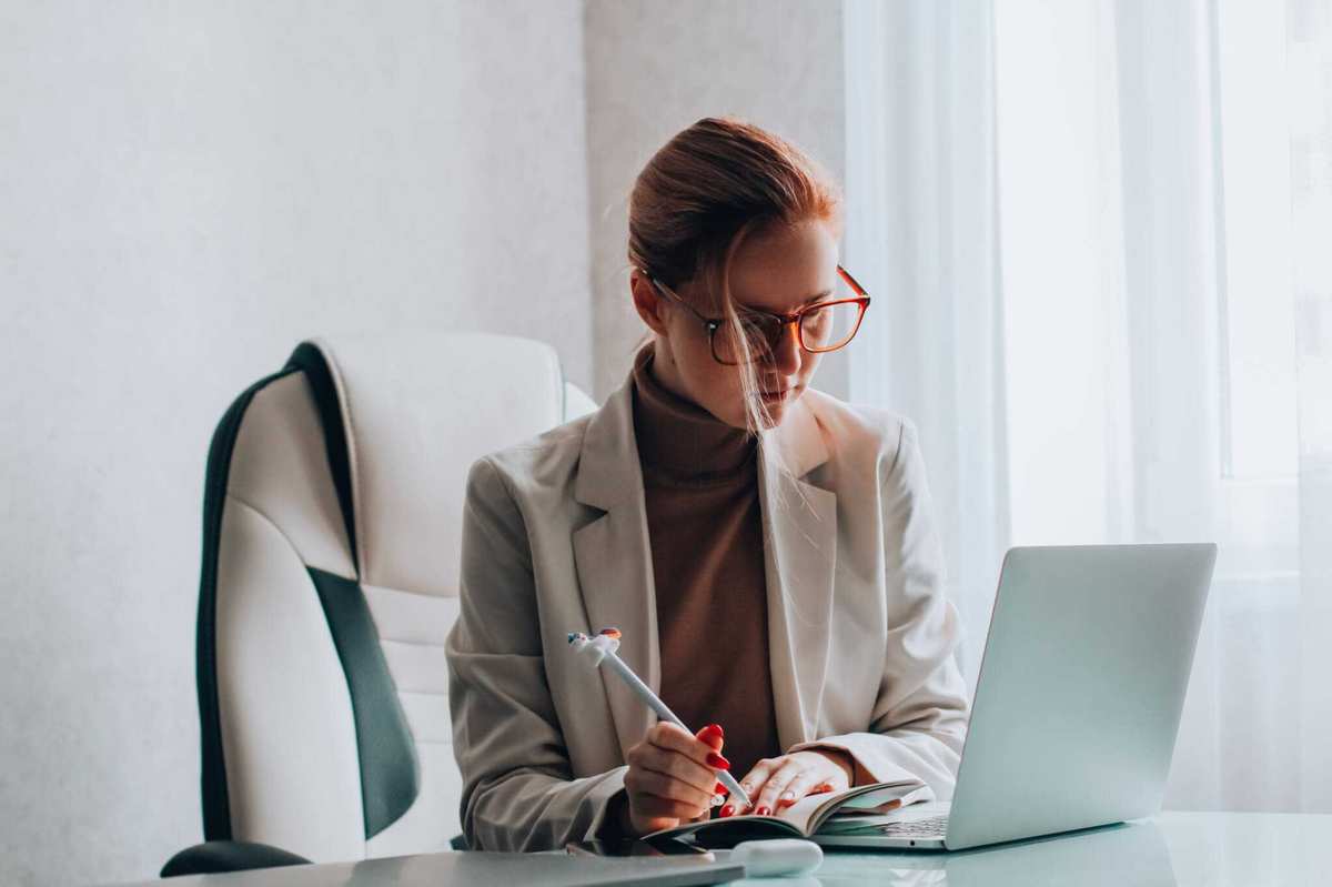 Top Investments for 2025 from Leading Female Investors