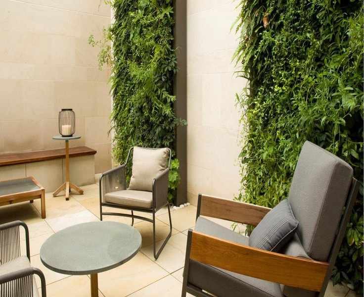 7 Inspiring Ideas for Vertical Indoor Gardens