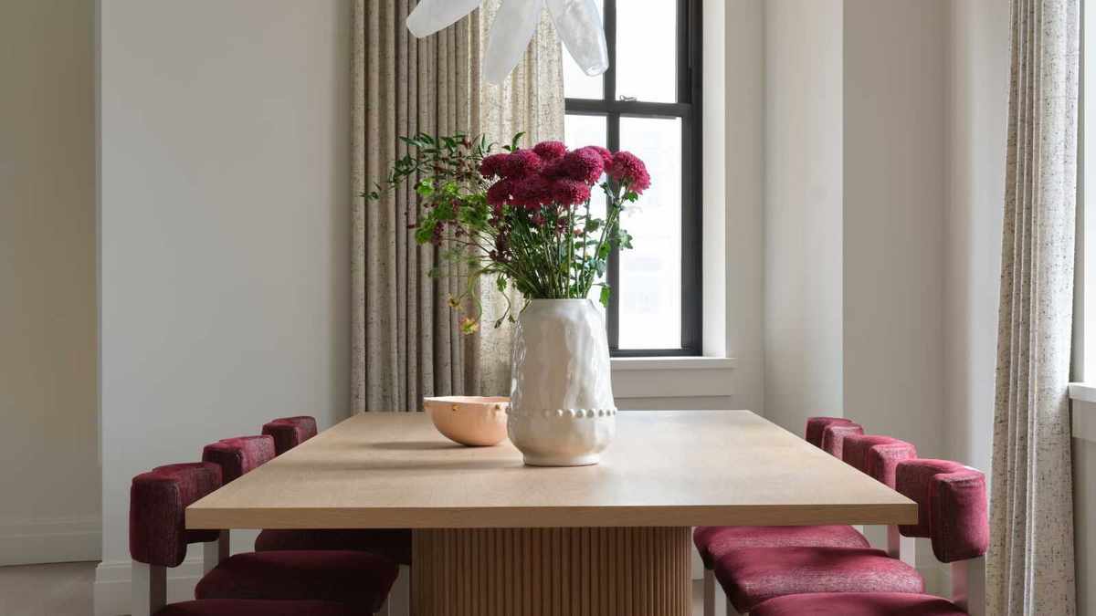 5 Stylish 90s Design Trends Resurfacing in 2025, According to Designers