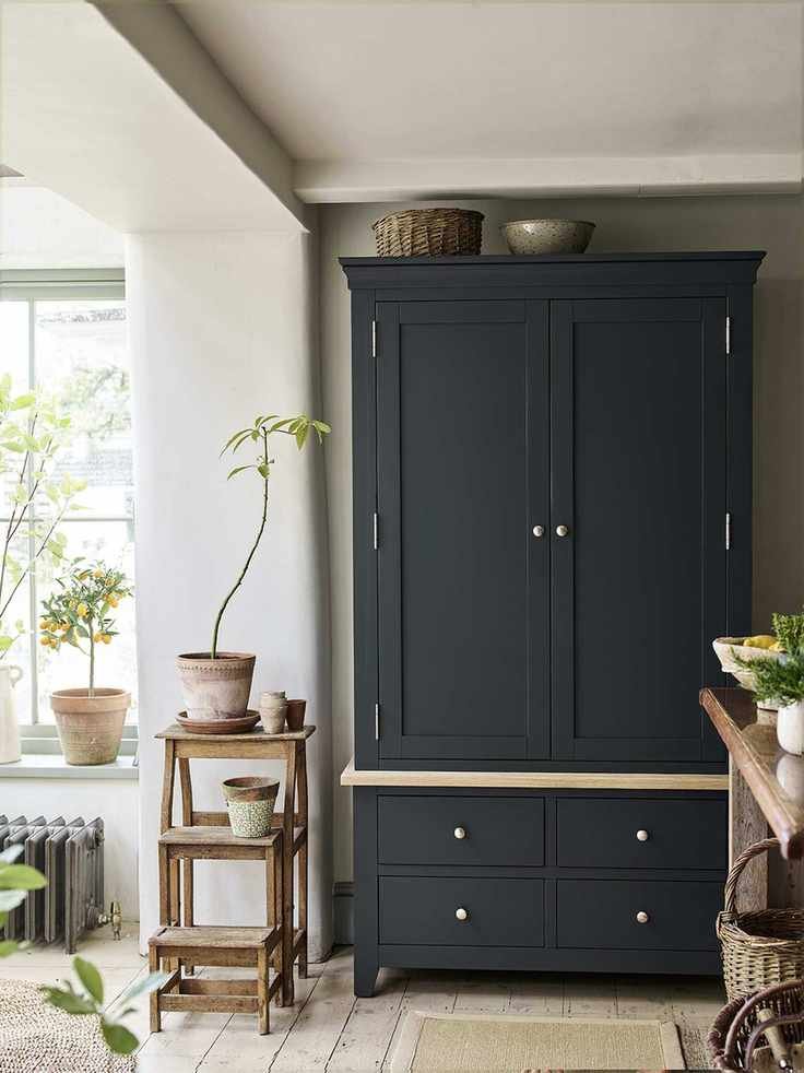larder