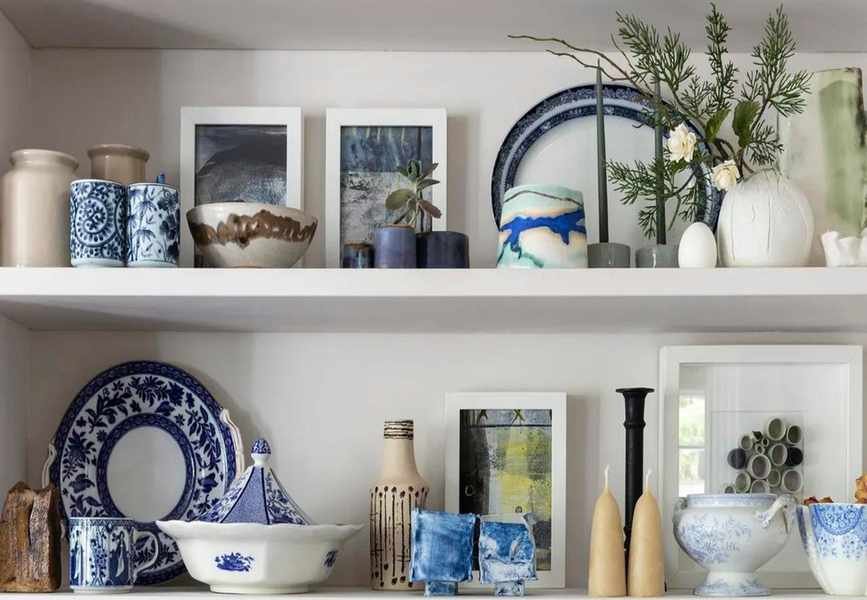 Expert Tips for Dusting Open Shelves Without Damage