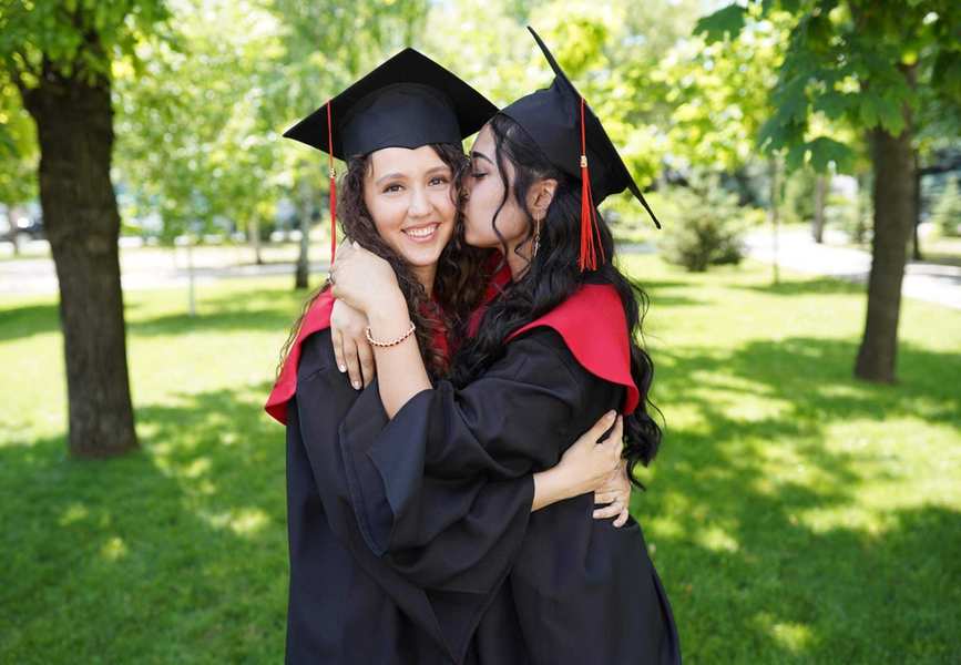 5 Key Financial Steps to Prepare Your High School Senior for College