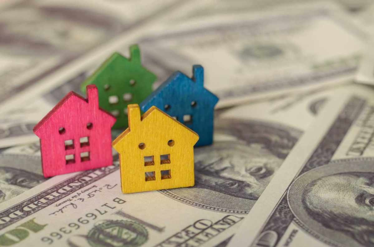 Will Falling Home Equity Line of Credit Rates Benefit You Now?