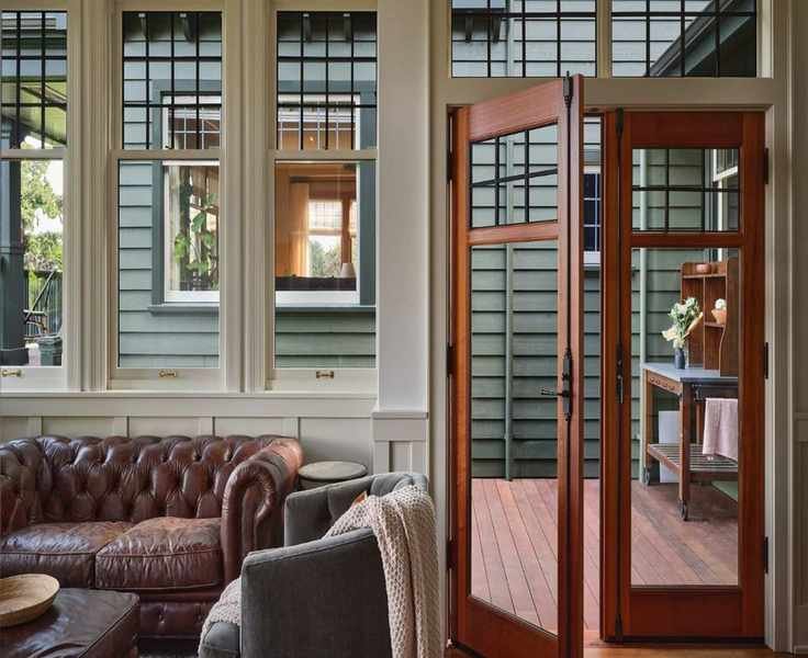 Comparing Air Purifiers and Ionizers: Which Cleans Indoor Air Better?