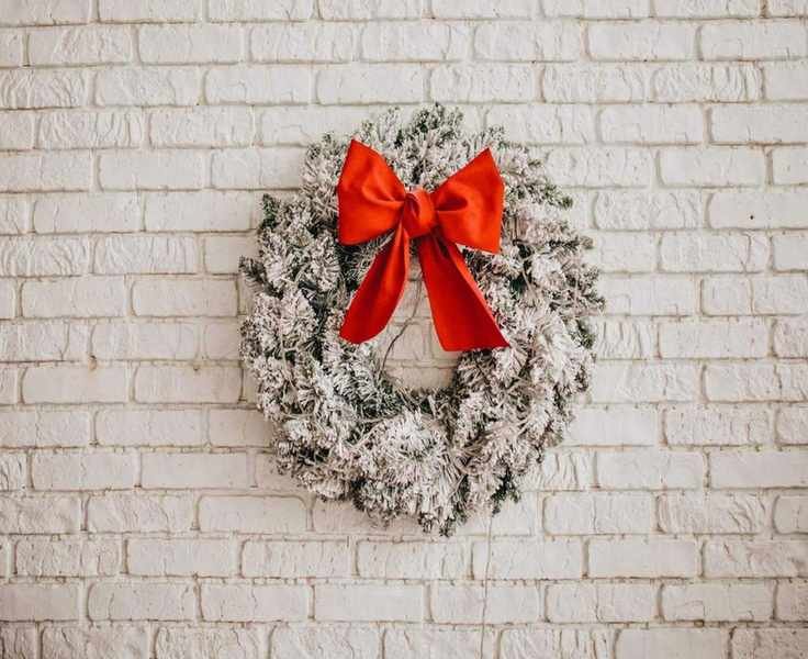 Smart Holiday Shopping Swaps to Save Money This Season