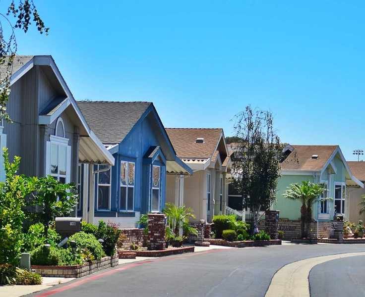 Five Strategies to Consider for Winning a Home-Buying Bidding War