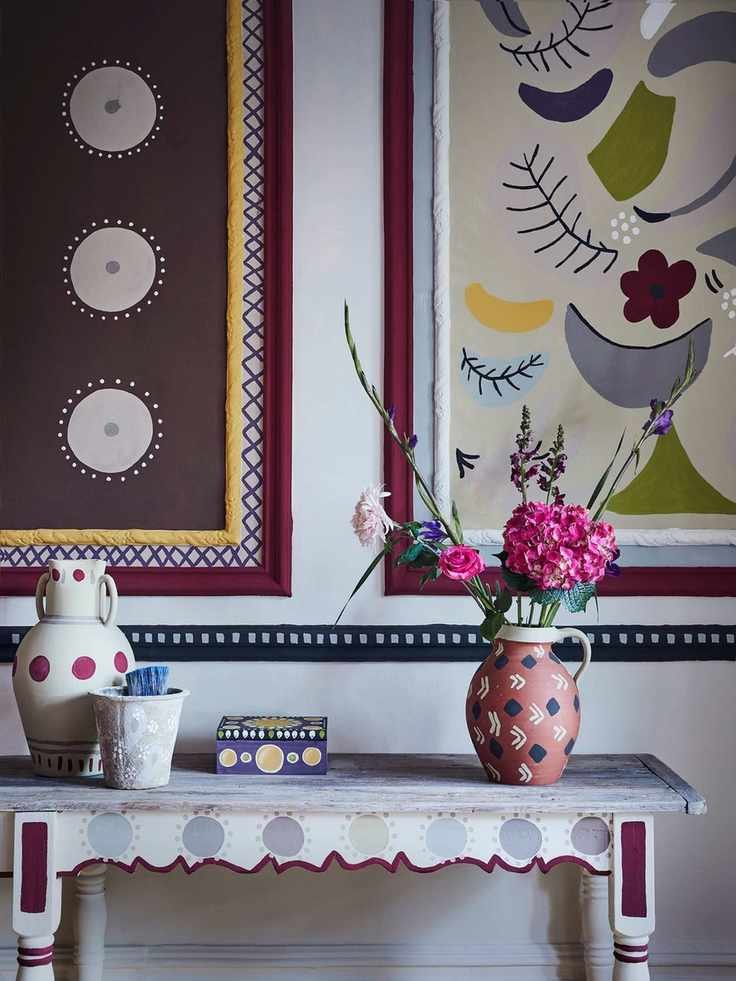 Annie Sloan Charleston chalk paint in cottage hallway ideas